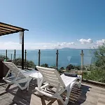 The Greystone Seaview House By Konnect
